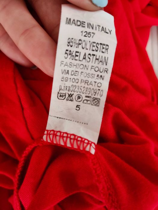 Elegancka bluzka zdobiona szyja, czerwona, szyfonowa z paskiem, M