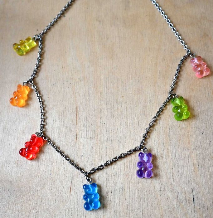 Naszyjnik z żelkami – kolorowe misie