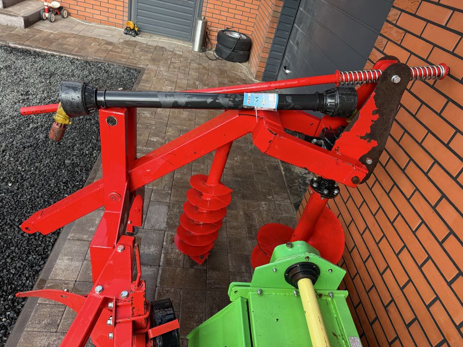 Плуг трох корпусний Віракс Садовий бур Стан топ