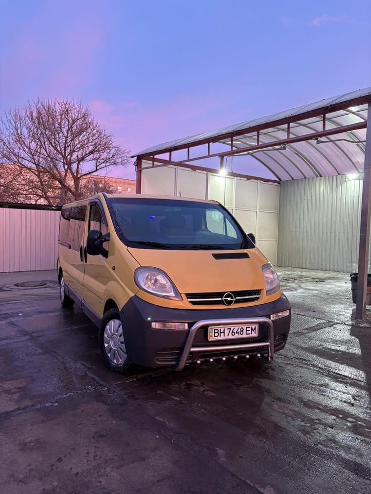 Продам Opel Vivaro Renault Trafic Nissan Primastar