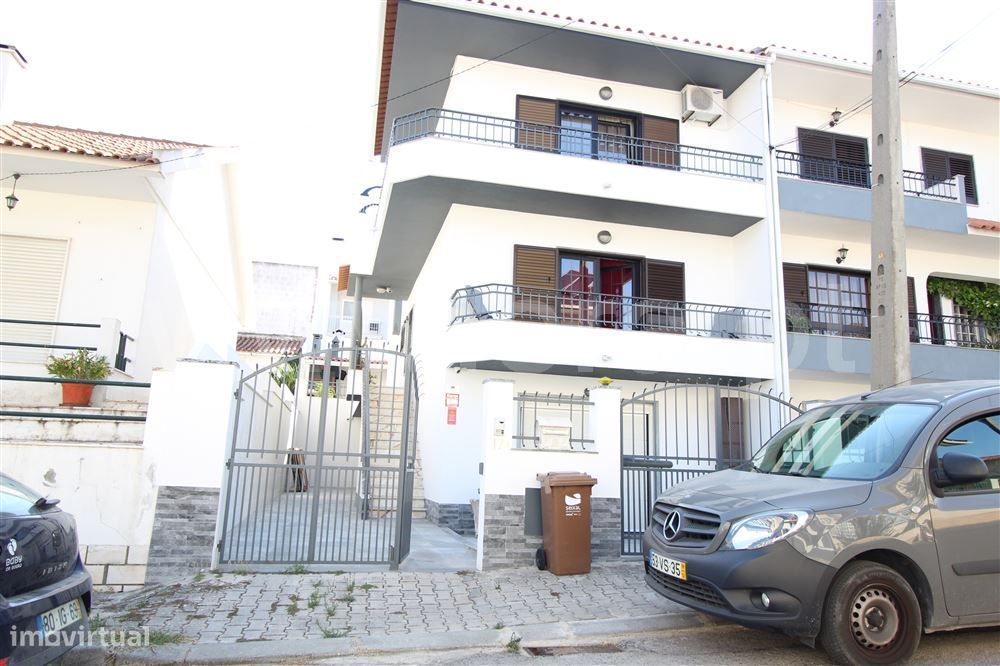 Moradia Geminada T3, Venda