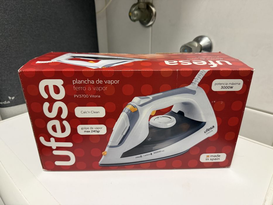 Ferro a Vapor Ufesa VP3700 Novo em caixa