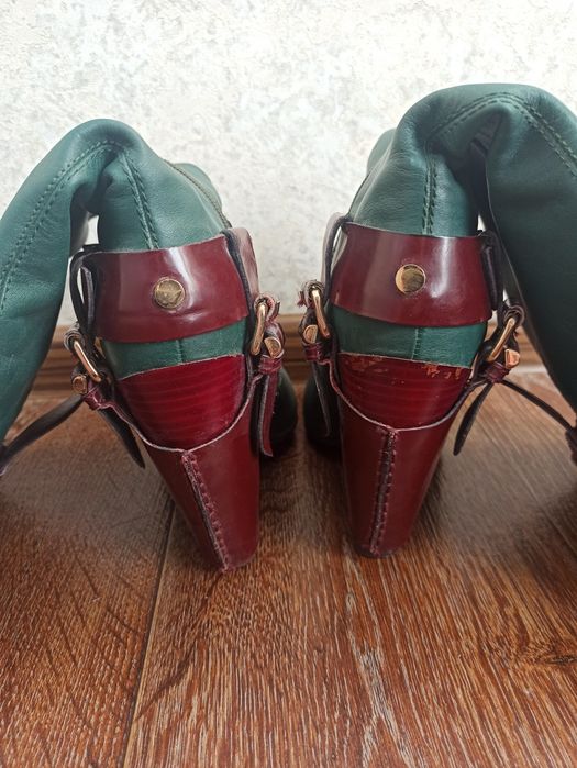 Стильные, кожаные сапоги Mia Mao.