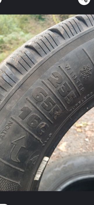 Автомобільні колеса шини покришки 235/65r 16 с