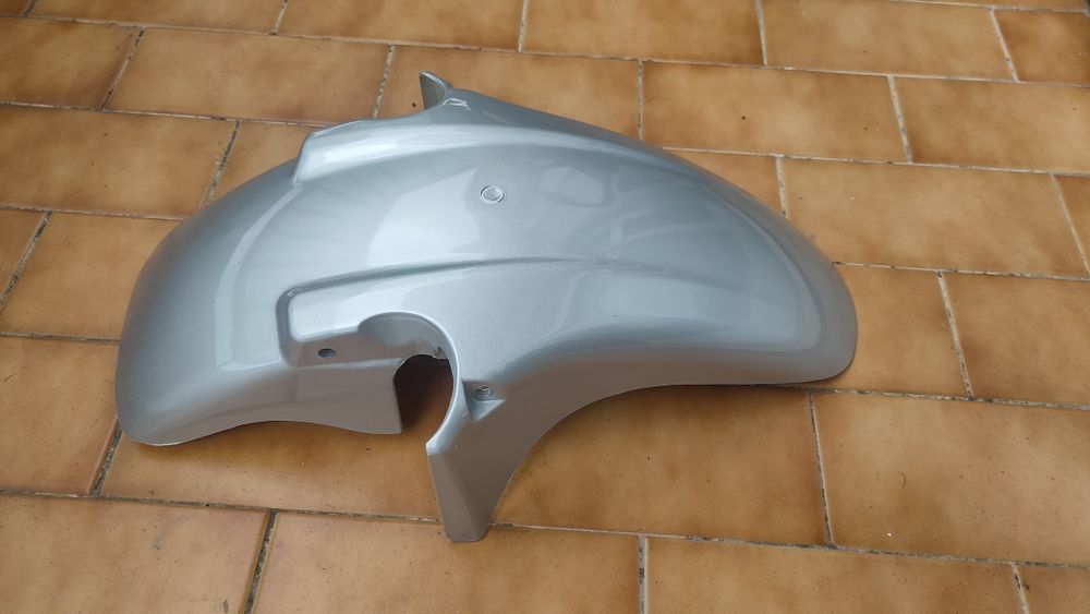 Guarda lamas hornet cinza