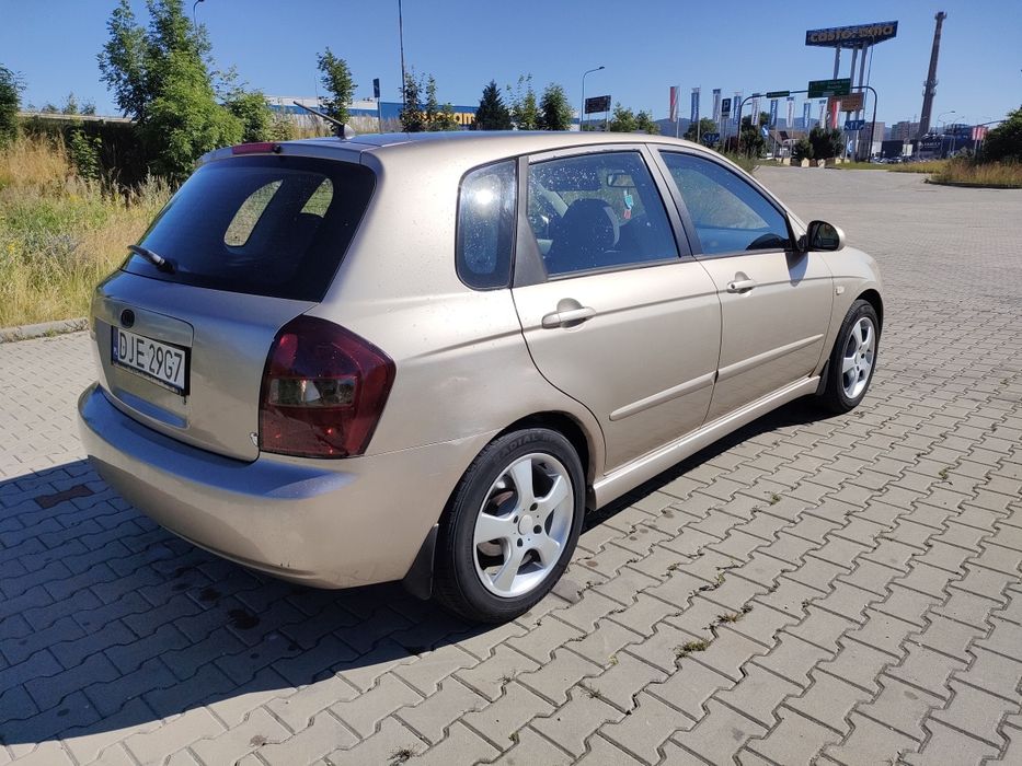 Alufelgi 4x114.3 16 cali 7.5j z oponami letnimi