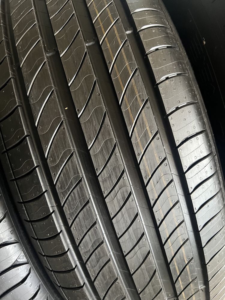 215/65/17 R17 Michelin Primacy 4 4шт новые