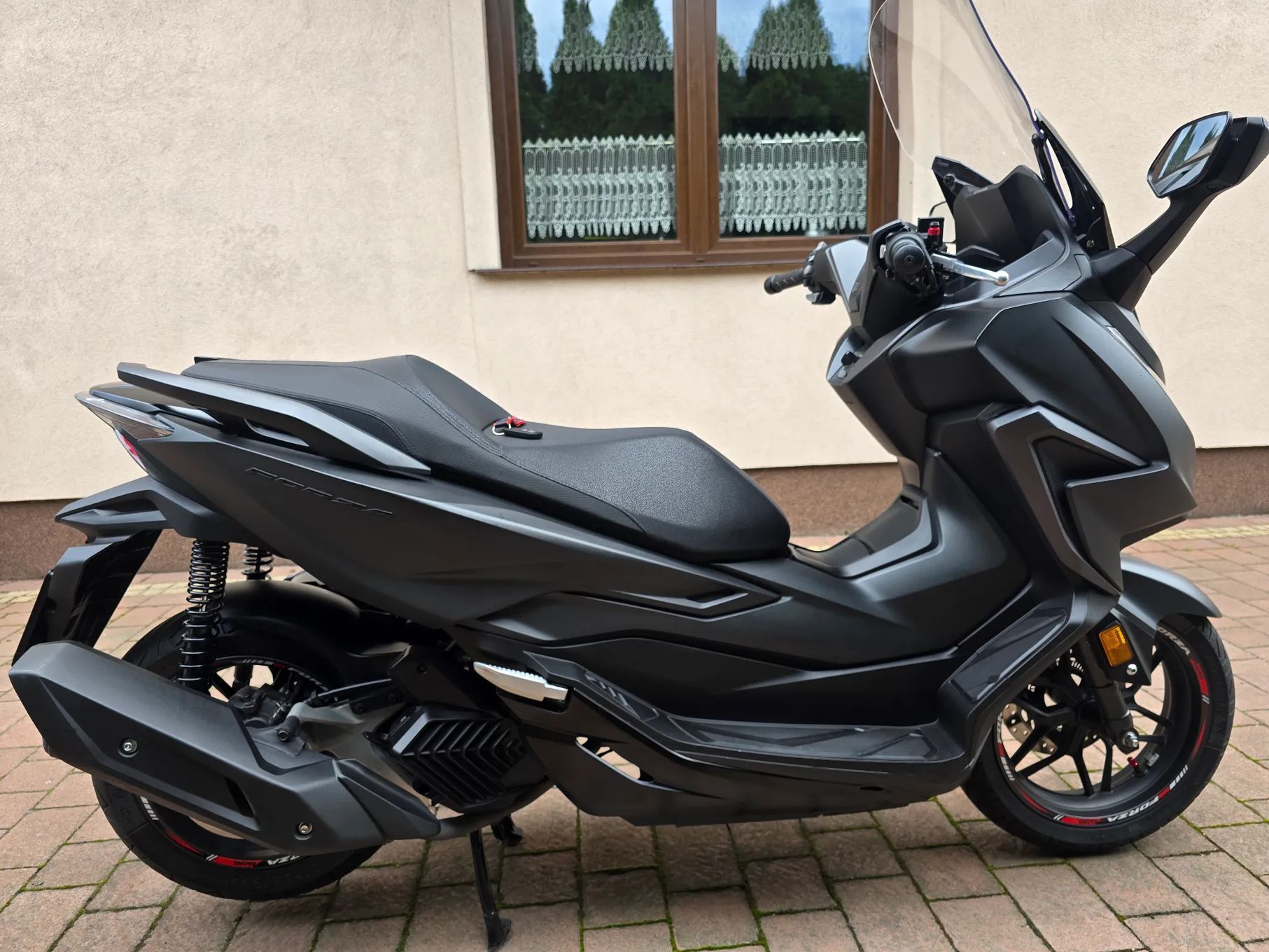 Honda NSS Honda Nss Forza 125 tylko 2500km przebiegu 2022r