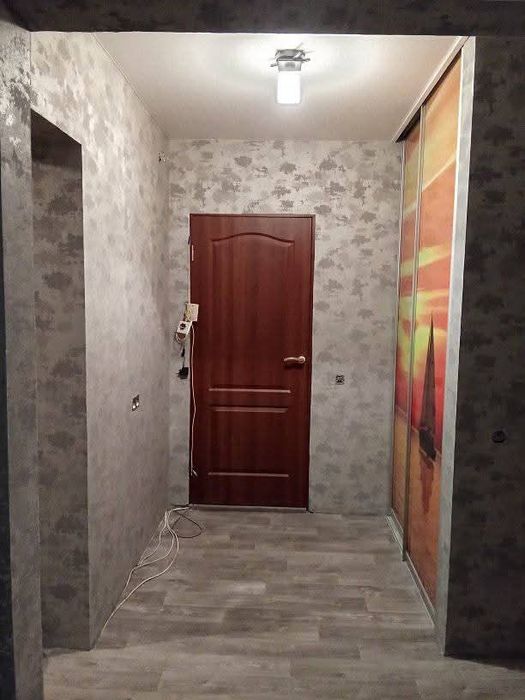 Ремонт поклейка шпалер