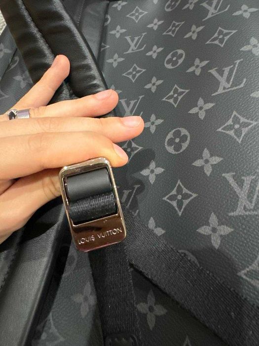 Рюкзак мужская LV, как новый