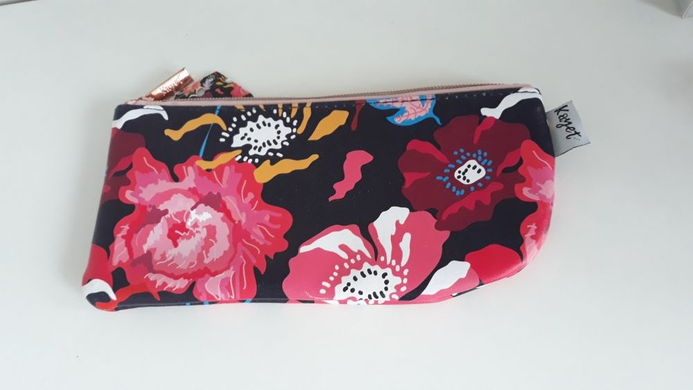 Piórnik / saszetka Nowy