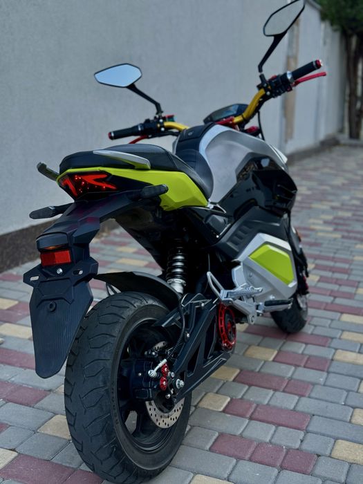Электромотоцикл электроскутер Like.Bike G6