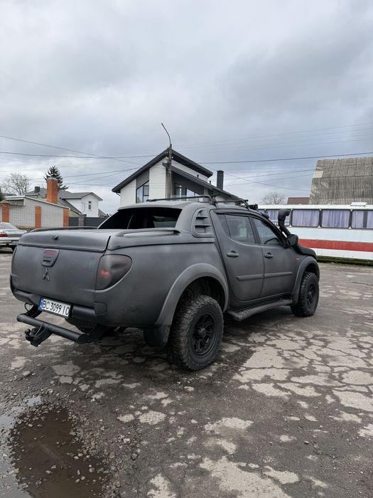 Продам л200 2.5дизель