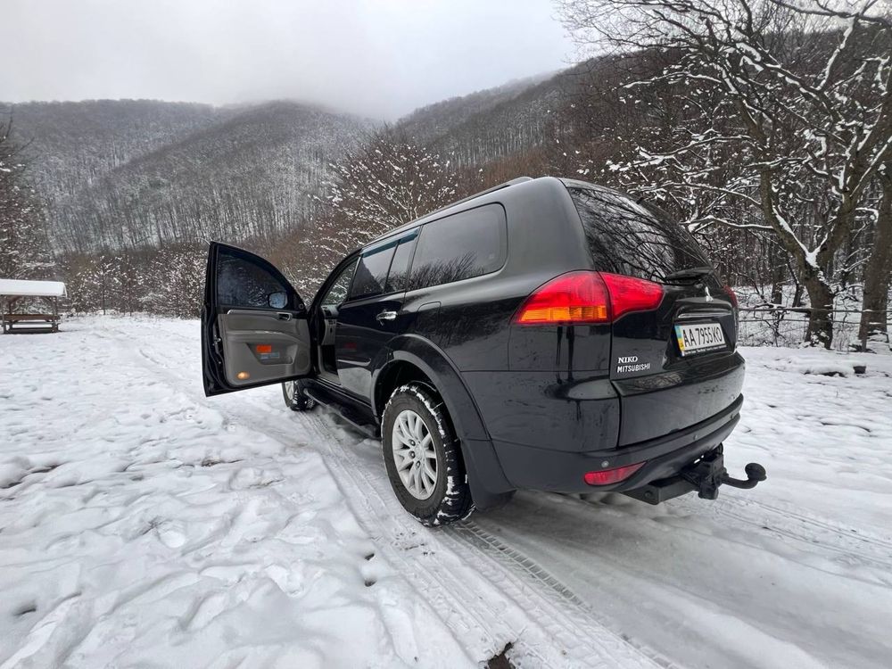 Mitsubishi Pajero Sport 2