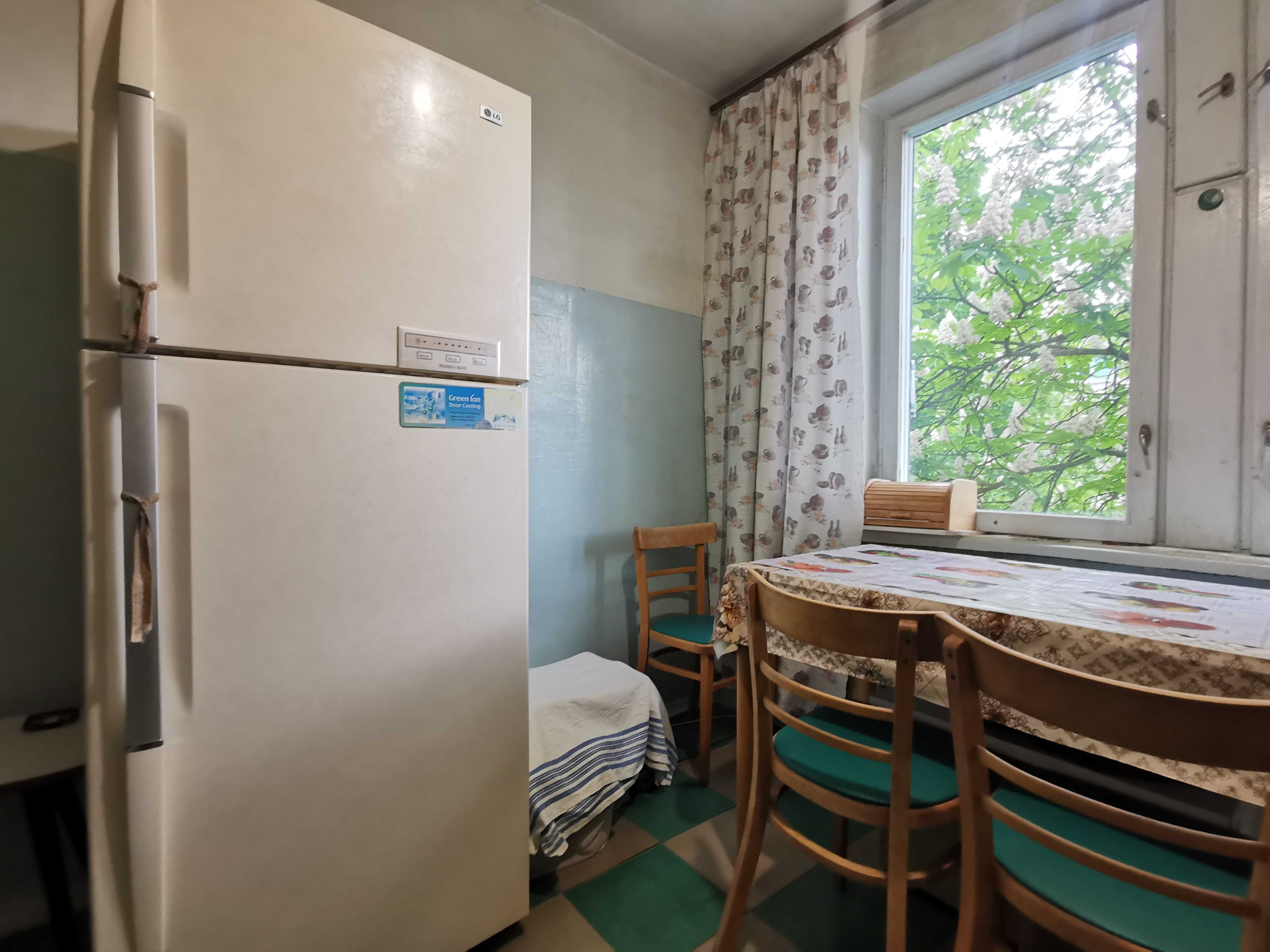 Продам 2-кімнатну квартиру по вул. Льотна, 29 (Красногвардійська) RD