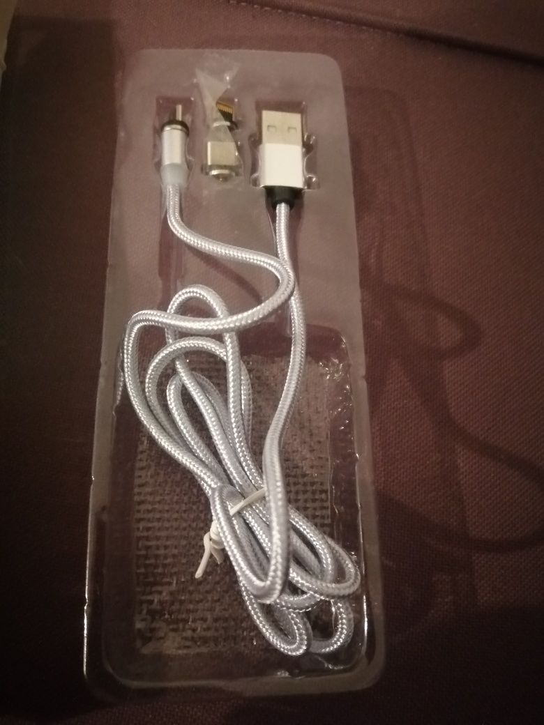 Kabel USB z końcówkami