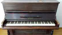 Zabytkowe pianino
