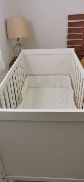 Berço Sundvik Ikea.