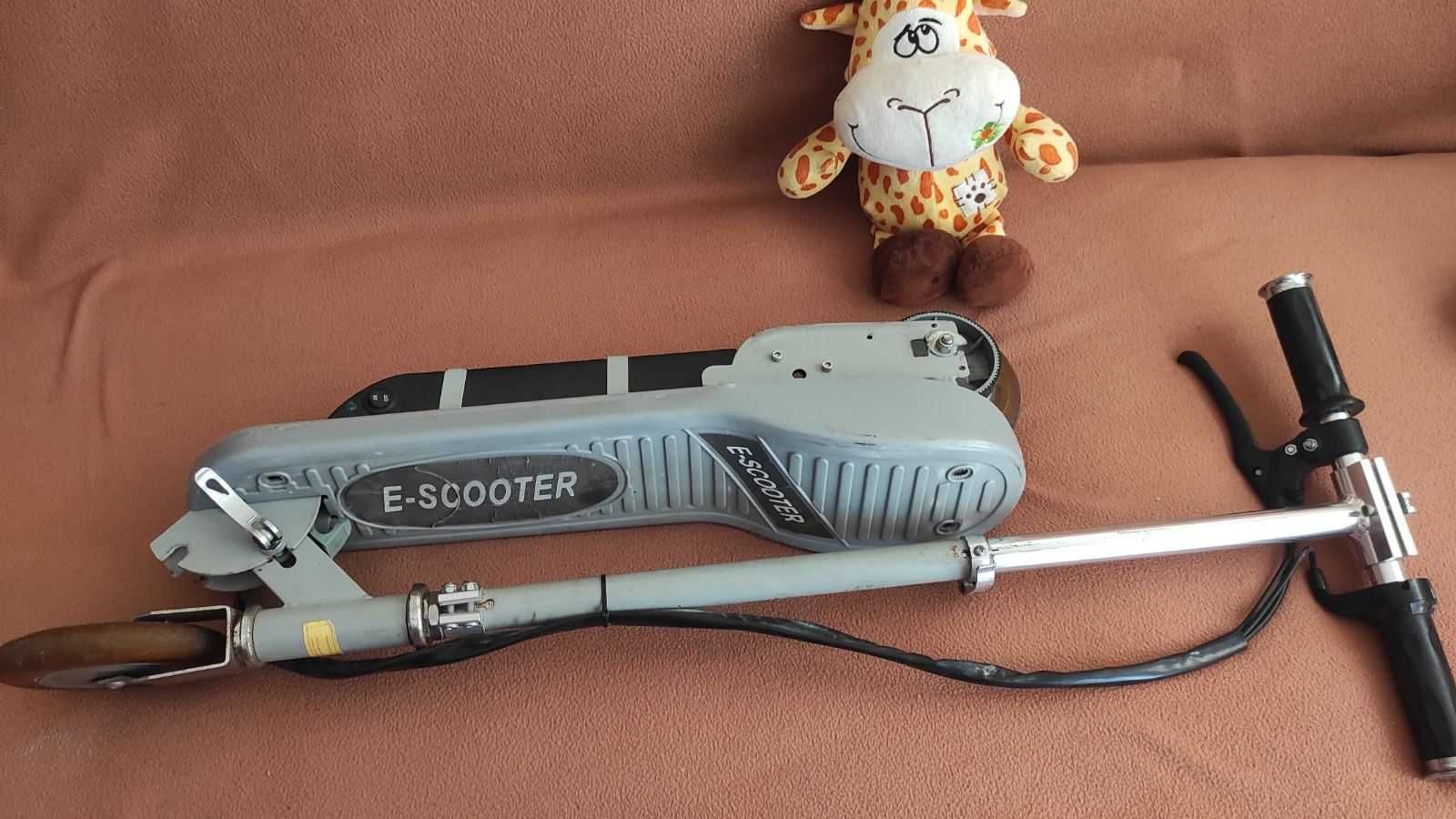 Дитячий електро самокат ESCOOTER під відновлення