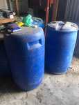 Bidons de plástco de 220 e 110 litros