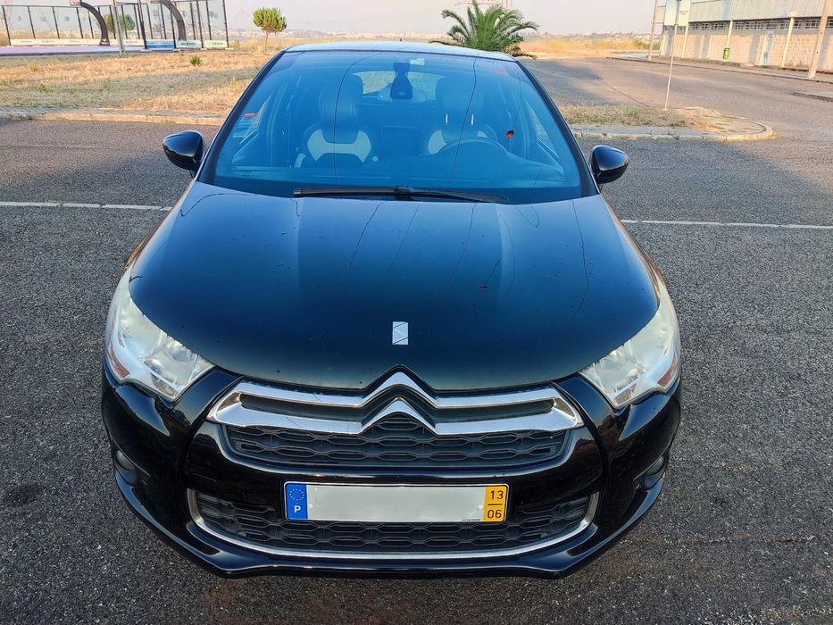 CITROËN DS4 1.6 HDi Diesel 114 cv – 2013 – Automático