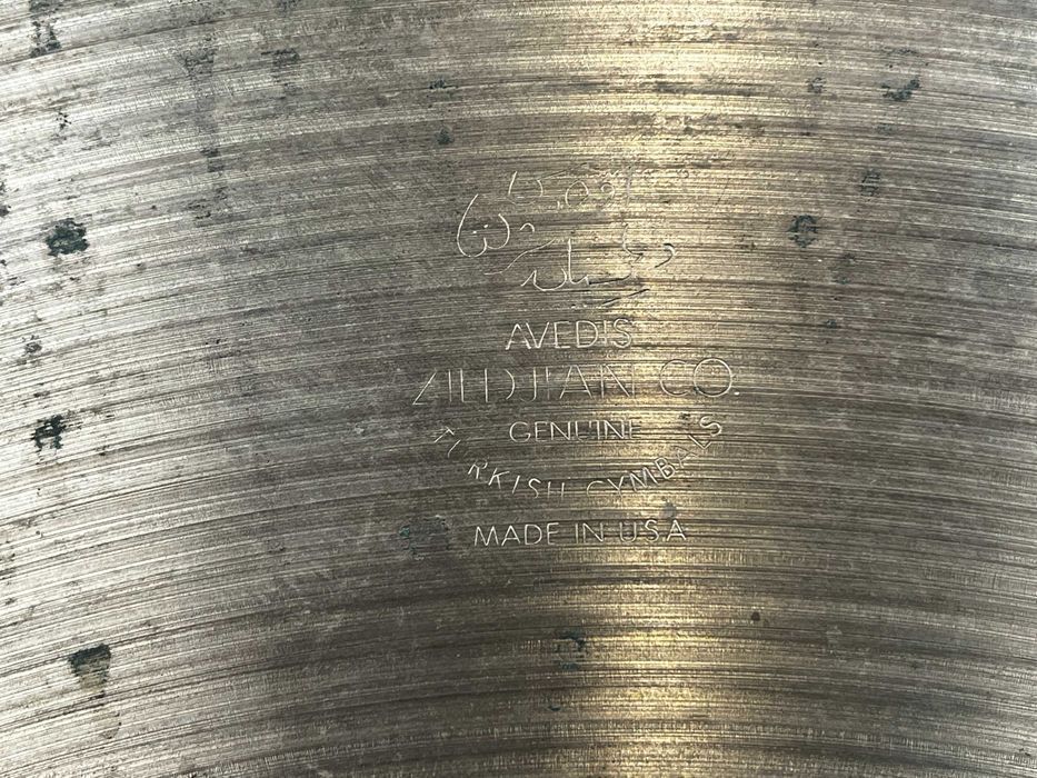 Zildjian Avedis Thin Crash 17” -  Talerz do perkusji 90s 1134g USA