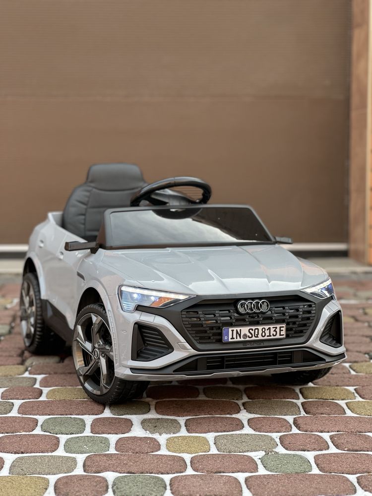 Дитячий електромобіль Ауді SQ8 AUDI Детский електромобиль Авто дитяче