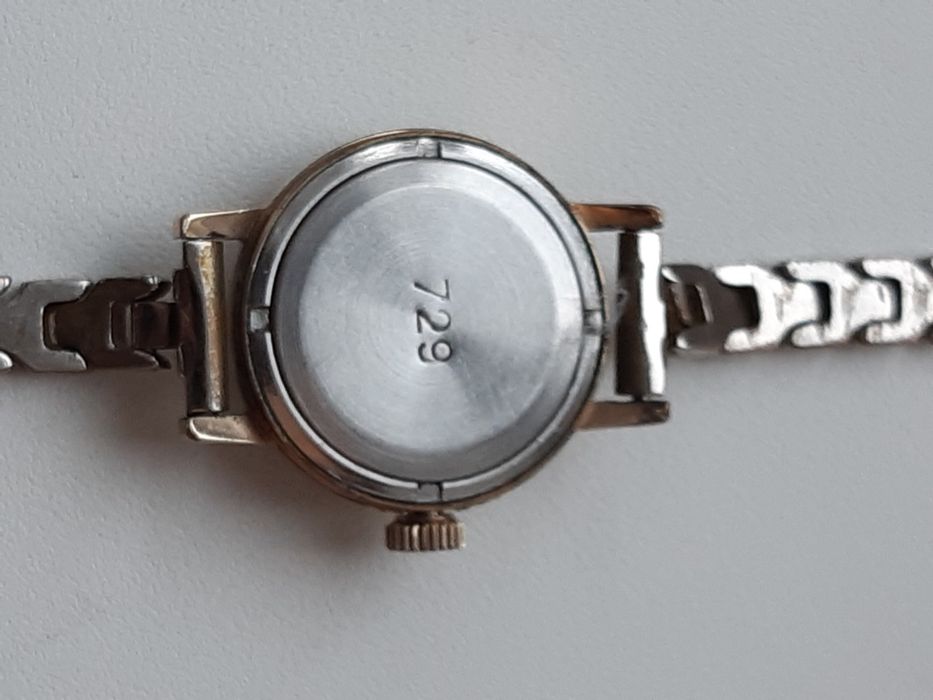 Годинник жіночий Слава позолота