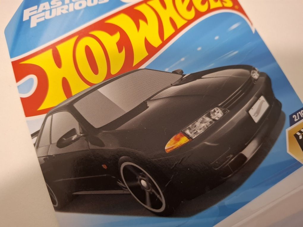 Hot Wheels - Nissan Skyline GT-R (BNR32))