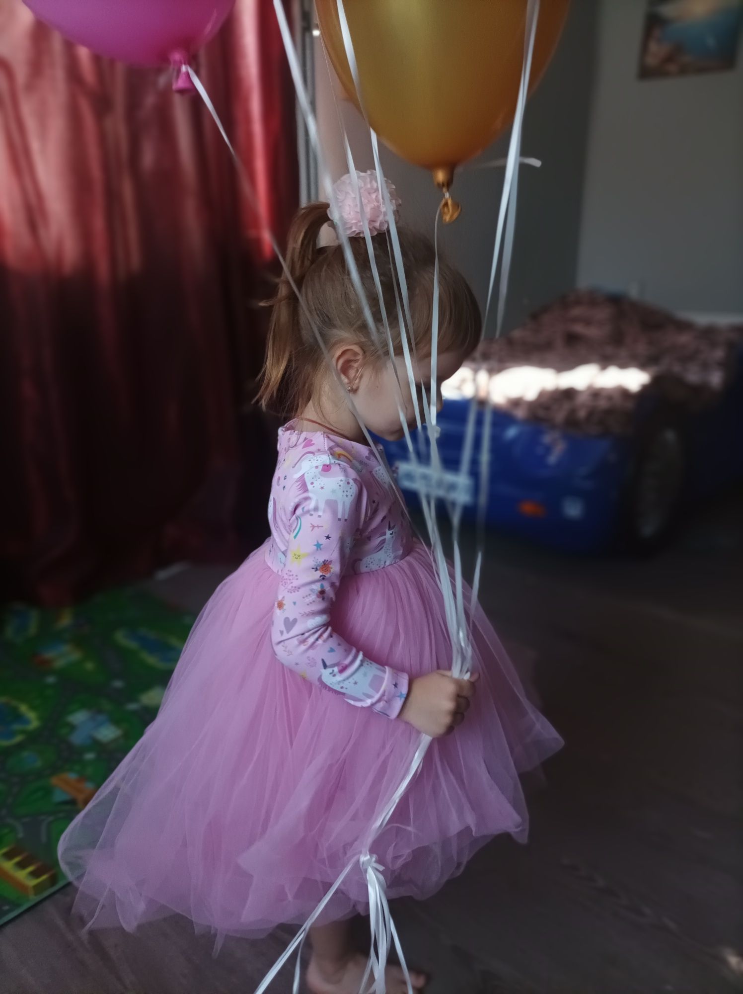 Сукня для дівчинки  на свято