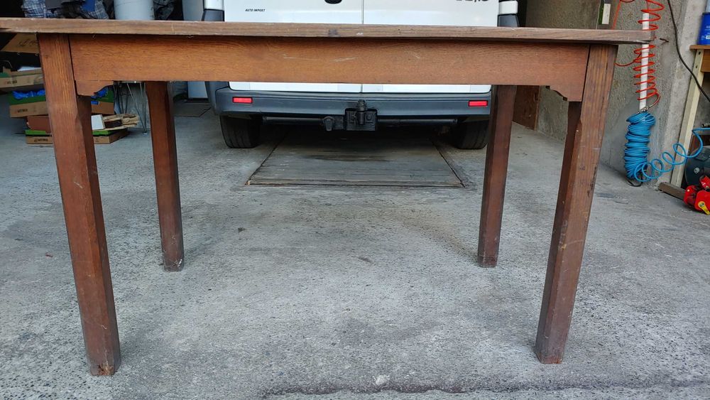 Stół dębowy z litego dębu do renowacji