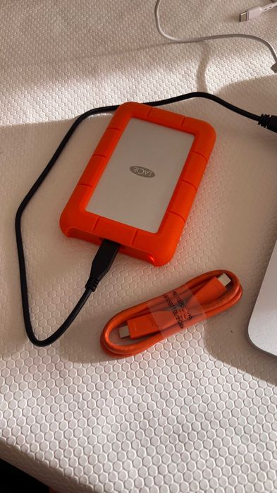 LaCie Disk 2TB USB 3.0 Em perfeito estado, praticamente nunca usado