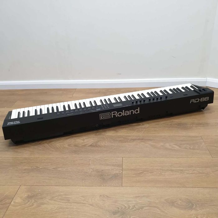 Piano Digital Roland RD-88