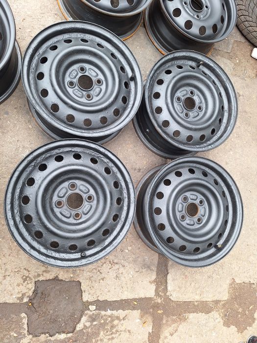 Felgi stalowe toyota Yaris 15 cali 4x100 et45