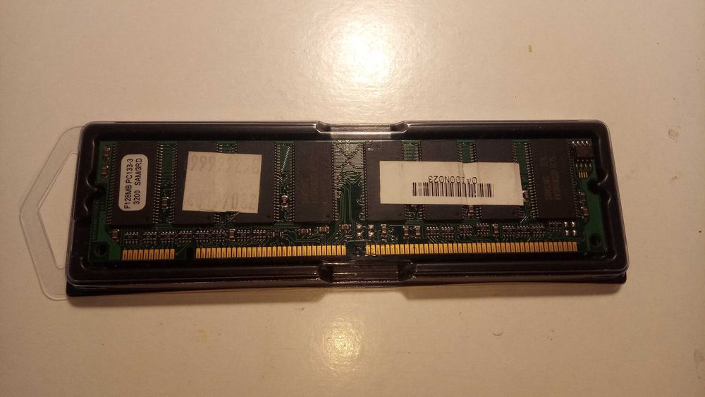 SD-RAM PC133 RAM Memories (Vintage)64309737943425122