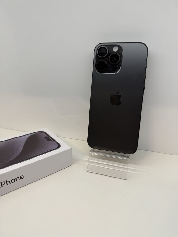 Вживаний Apple iPhone 15 Pro Max 512Gb. ( Black Titanium )
