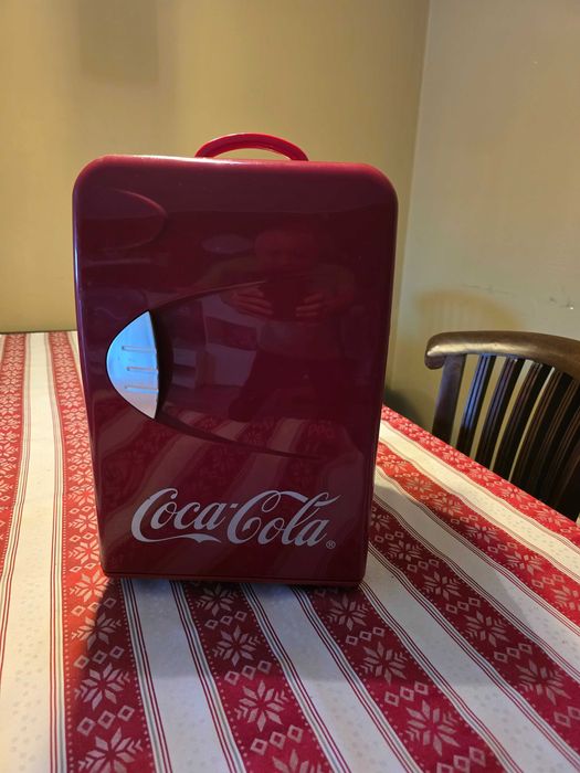 Mini lodówka Coca-Cola.