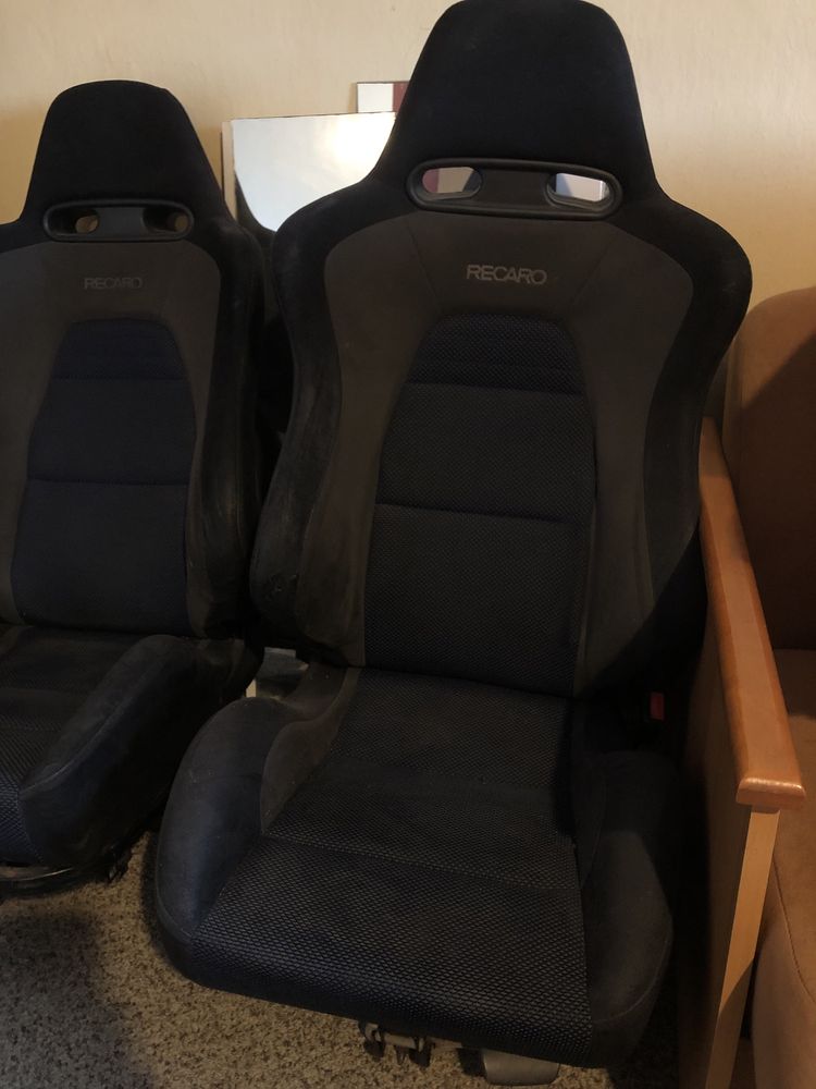 Fotele kubelkowe RECARO