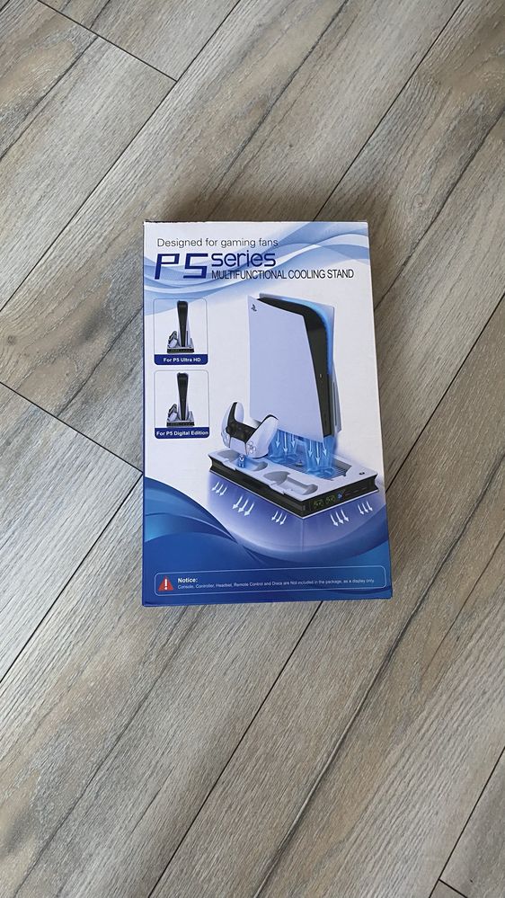Podstawka chłodząca i ładująca pady do PS5