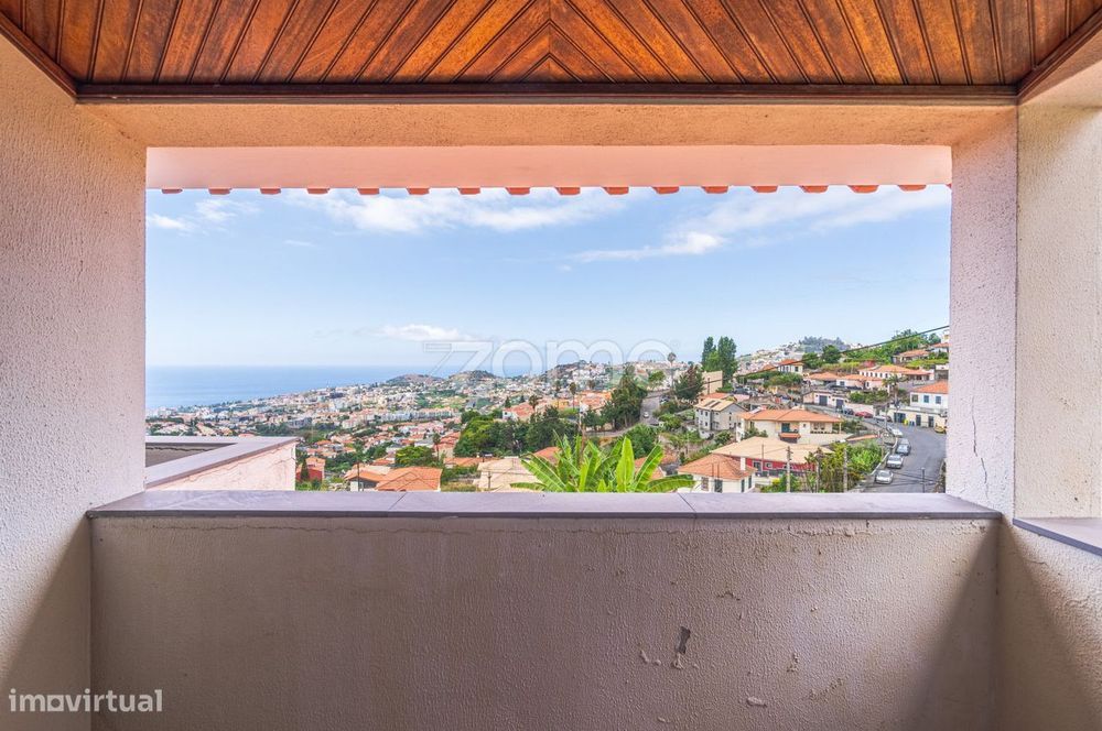 Moradia T3 + 1 Isolada com Vista Baía do Funchal – São Roque, Funch...