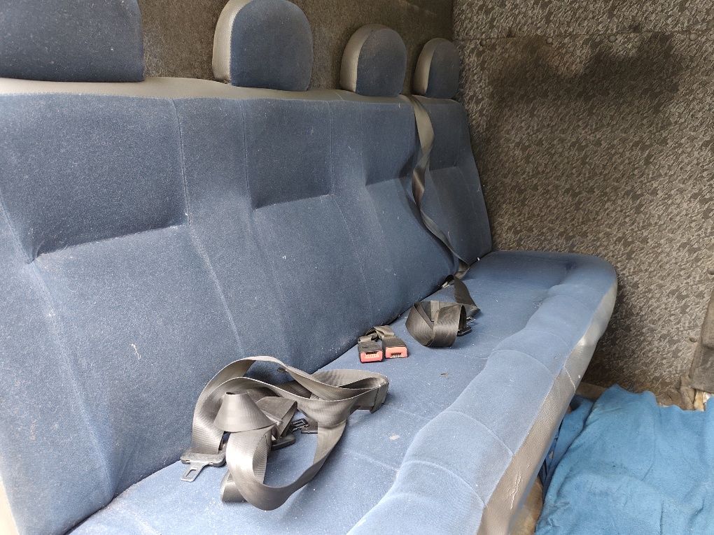 Iveco DAILY 2.3HTP - 7 osób maxi 35S14V - HAK