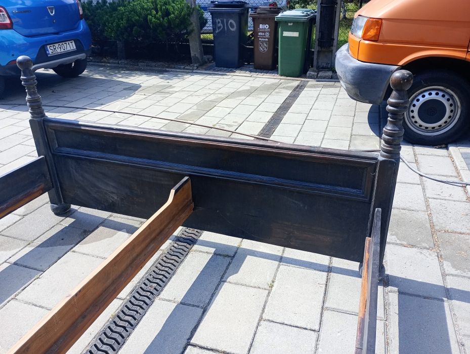 Łóżko do sypialni stare 180x190 cm