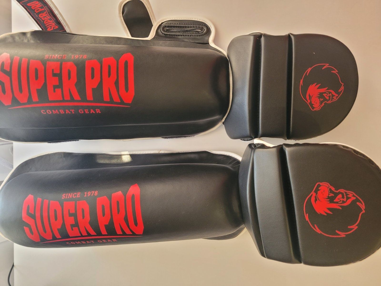 Защита голени Super Pro Combat Gear кикбоксинг единоборства