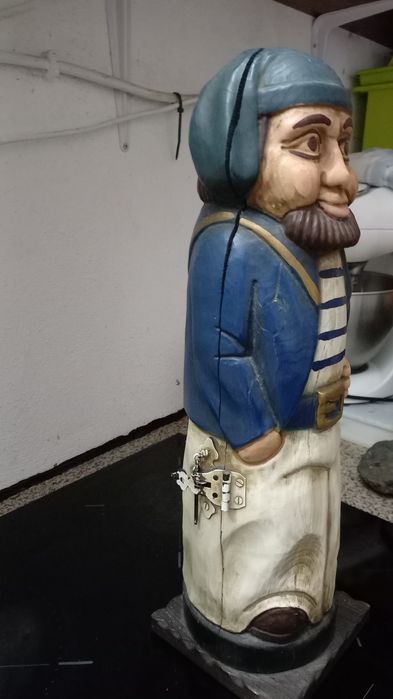 Garrafeira de madeira maciça