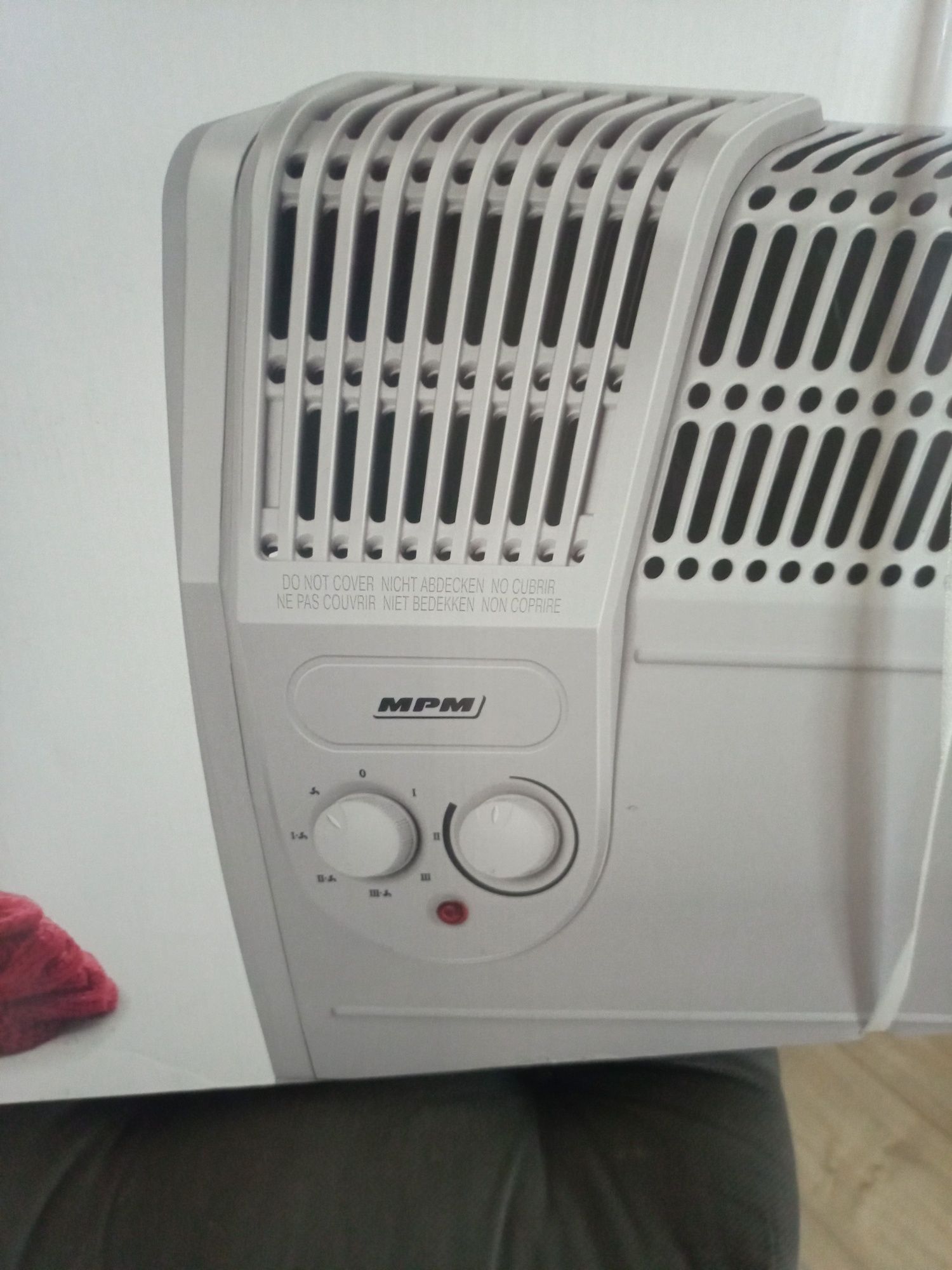 Nowy elektryczny grzejnik MPM 2000 watt