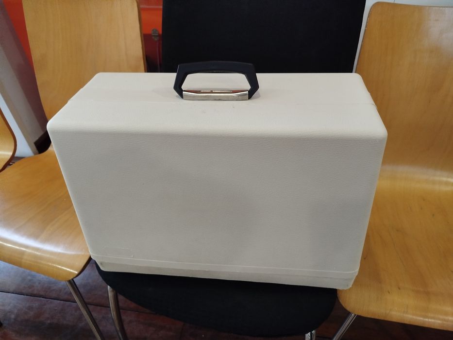 Mala de máquina de costura