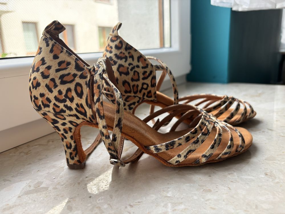 Buty taneczne sportowe latino towarzyski high heels w panterke