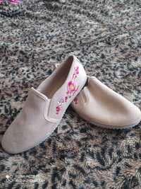 Buty Damskie typu slip on