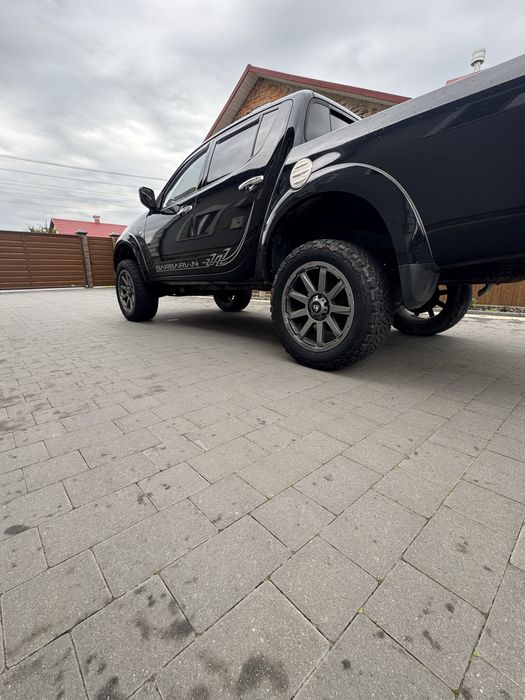 Мітсубісі L200 . В Україні.