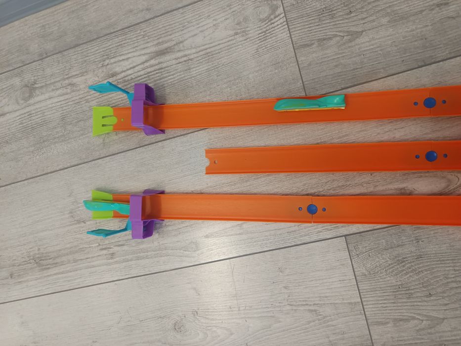 Трек Hot Wheels Блискавичні половинки Гострі леза